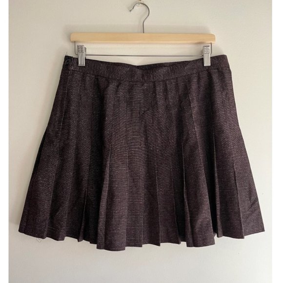 1990s Pleated Mini Skirt - Picture 3 of 5
